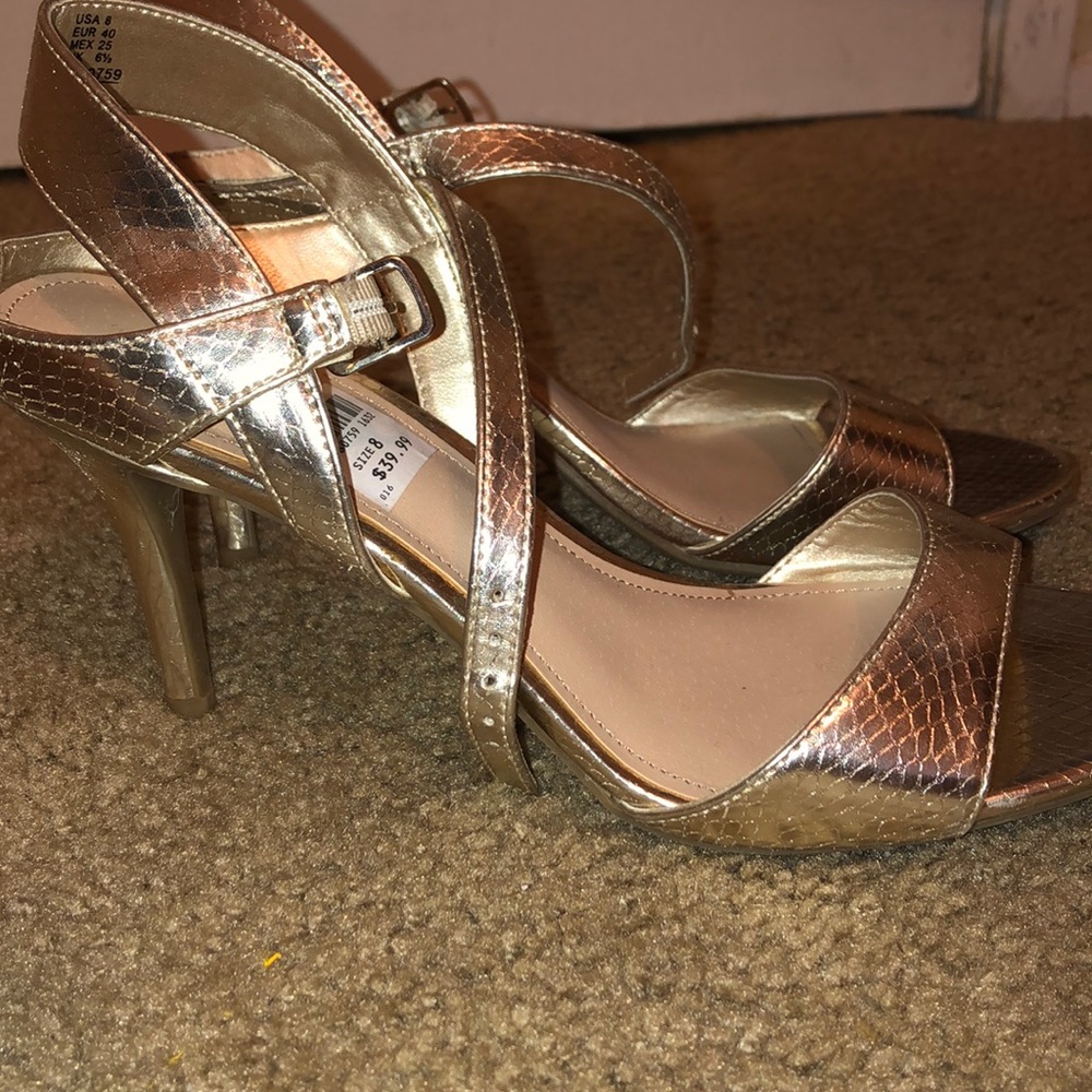 Metallic gold Heels